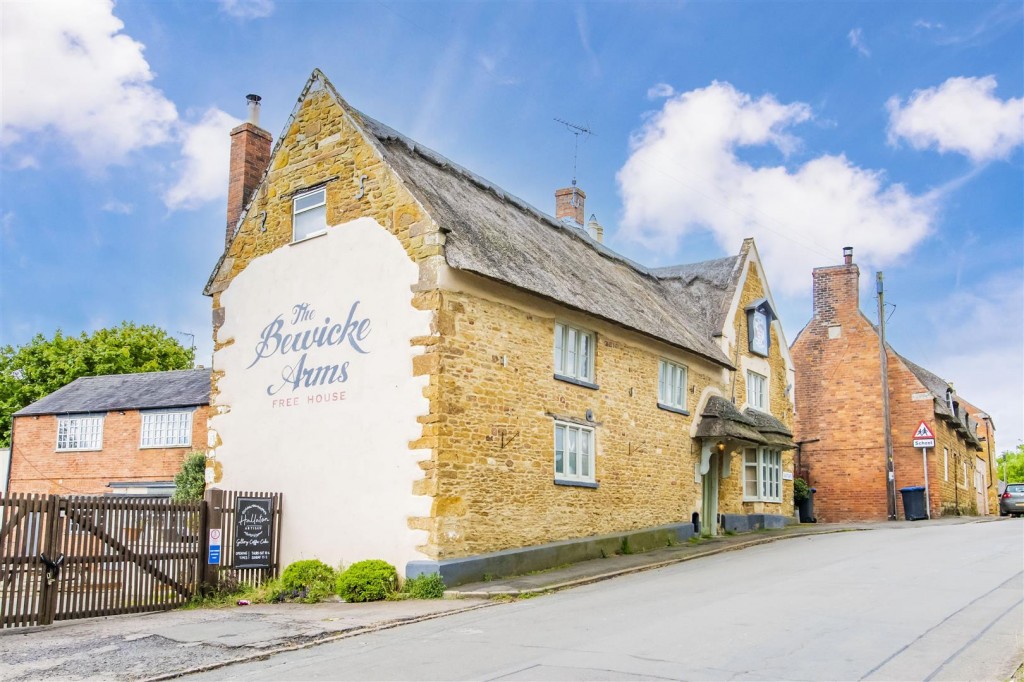Images for Eastgate, Hallaton EAID:oscarjamesapi BID:5
