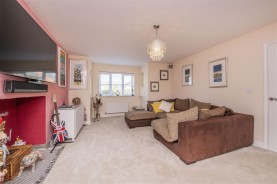 Images for Mapletoft Close, Braybrooke