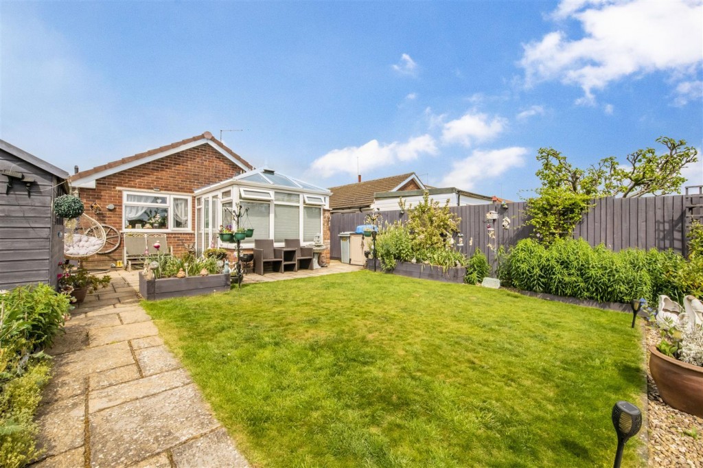 Woodland Avenue, Barton Seagrave, Kettering, 2 bedroom, Bungalow