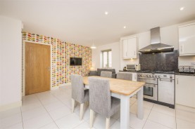 Images for Isemill Road, Burton Latimer