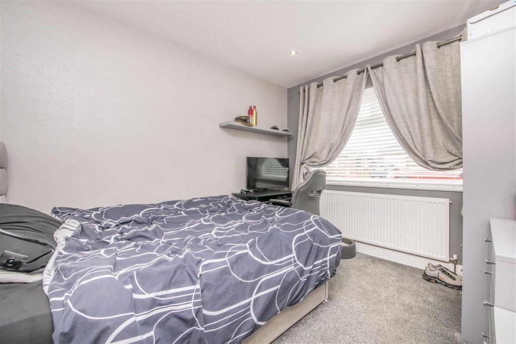 Images for Oxford Street, Finedon, Wellingborough EAID:oscarjamesapi BID:3