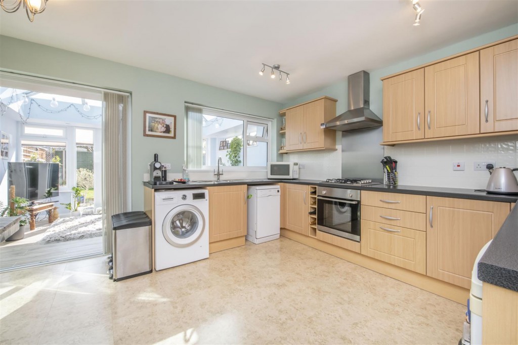 Images for Anderson Drive, Kettering EAID:oscarjamesapi BID:2