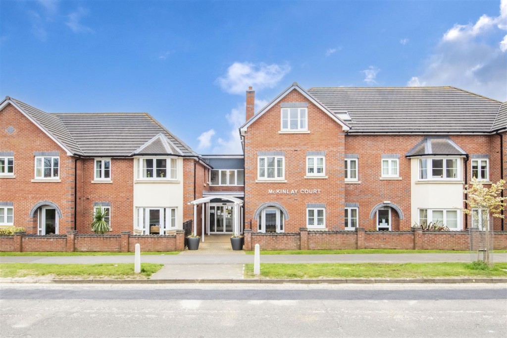 Images for Tresham Close, Kettering EAID:oscarjamesapi BID:2