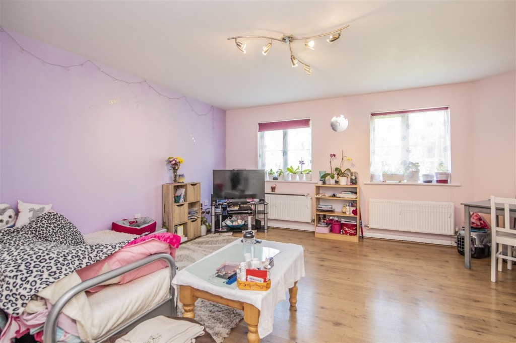 Images for Shankley Way, Northampton EAID:oscarjamesapi BID:1