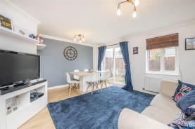 Images for Oakwood Close, Desborough