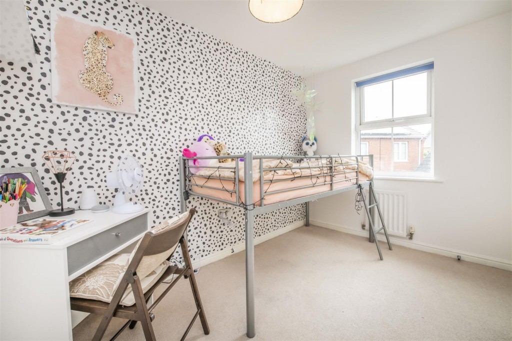 Images for Oakwood Close, Desborough EAID:oscarjamesapi BID:2