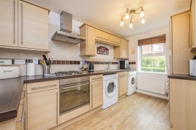 Images for Oakwood Close, Desborough