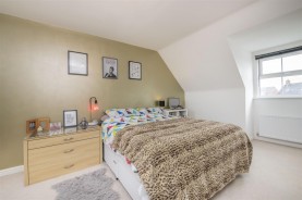 Images for Oakwood Close, Desborough