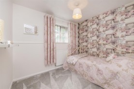 Images for Crestwood Gardens, Northampton