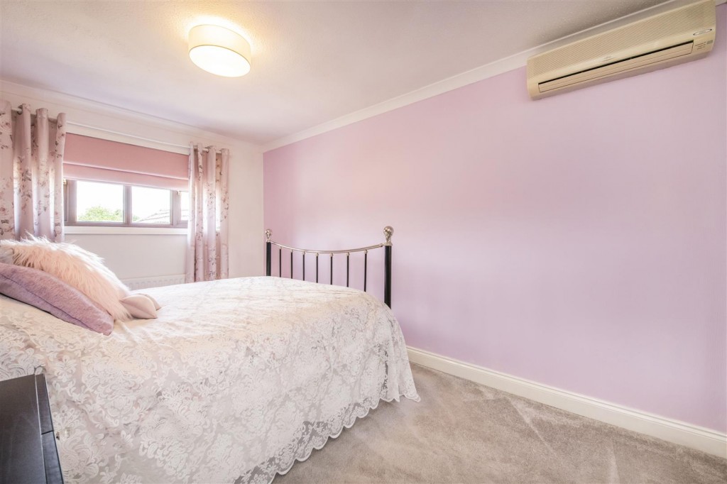 Images for Crestwood Gardens, Northampton EAID:oscarjamesapi BID:1