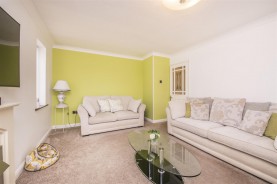 Images for Crestwood Gardens, Northampton