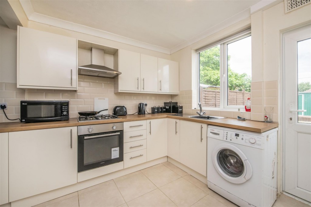 Images for Pen Green Lane, Corby EAID:oscarjamesapi BID:4