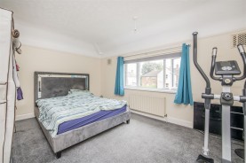 Images for Pen Green Lane, Corby
