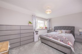 Images for Benedict Close, Rushden