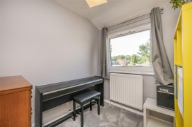 Images for Benedict Close, Rushden