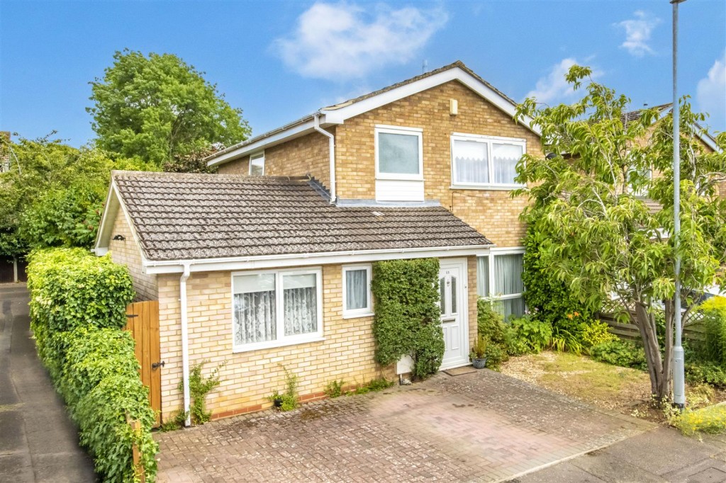 Images for South Priors Court, Northampton EAID:oscarjamesapi BID:1