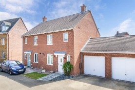 Images for Rowan Close, Desborough, Kettering