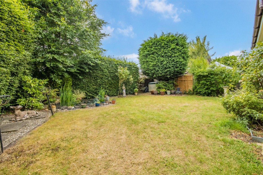 Images for High Street, Milton Malsor, Northampton EAID:oscarjamesapi BID:1