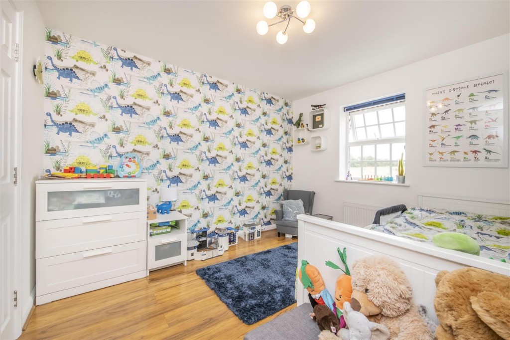 Images for Addis Close, Burton Latimer, Kettering EAID:oscarjamesapi BID:3