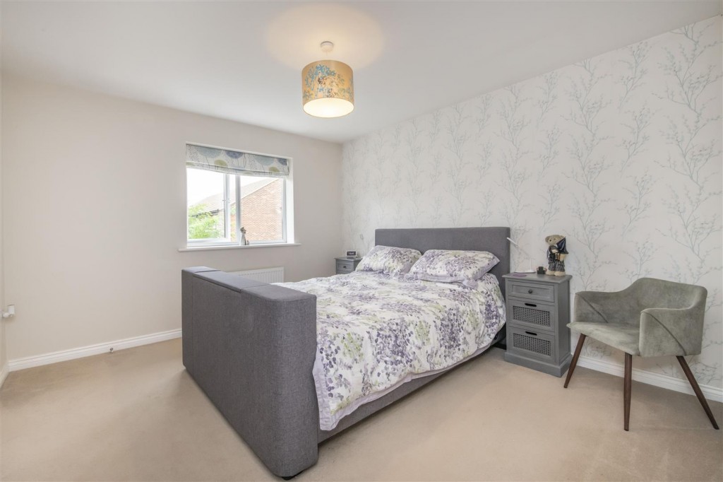 Images for Slipton Road, Burton Latimer, Kettering EAID:oscarjamesapi BID:3