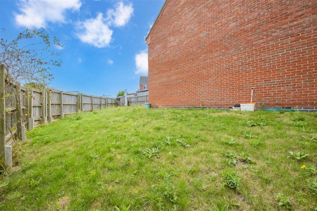 Images for Folkestone Drive, Corby EAID:oscarjamesapi BID:4