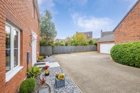 Images for Rowan Close, Desborough