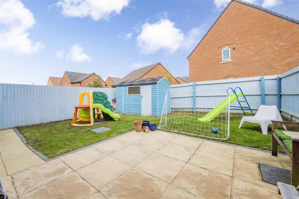 Images for Palmer Crescent, Burton Latimer, Kettering EAID:oscarjamesapi BID:3