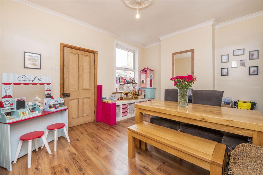 Images for Carlton Street, Kettering EAID:oscarjamesapi BID:2