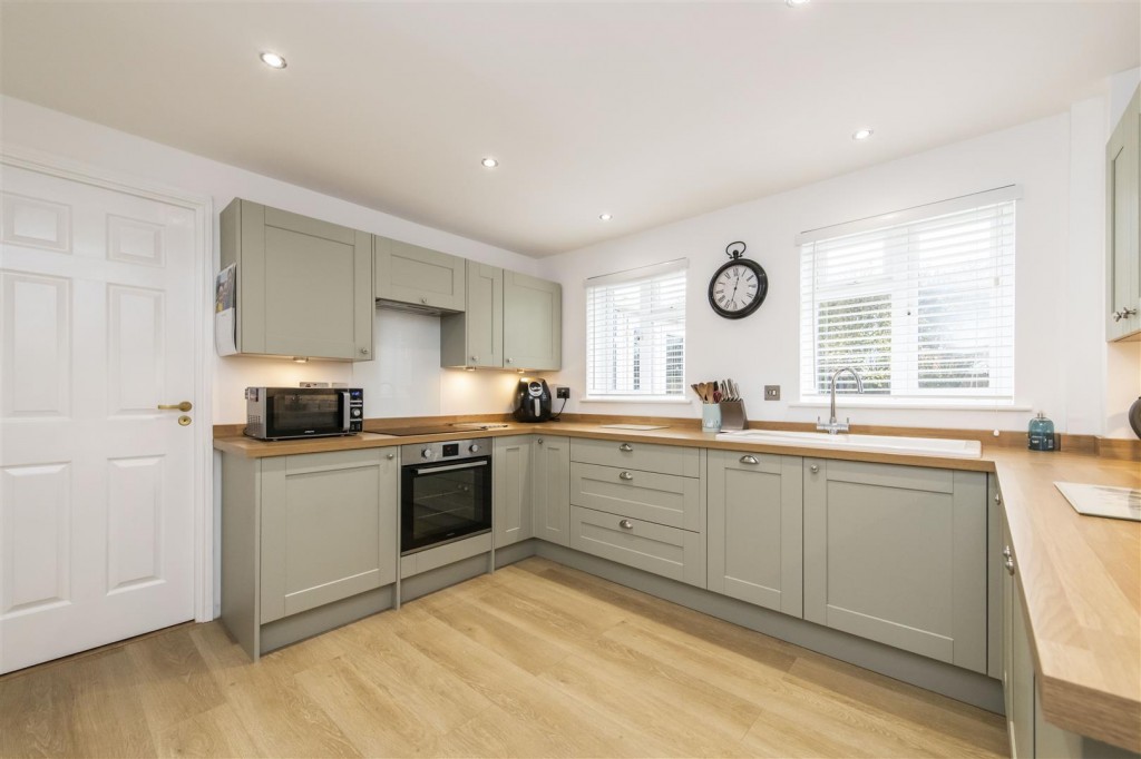 Images for Sterndale Close, Desborough EAID:oscarjamesapi BID:2