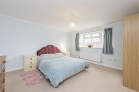 Images for Sterndale Close, Desborough