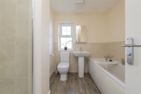 Images for Eagle Close, Weldon, Corby