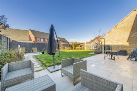 Images for Eagle Close, Weldon, Corby