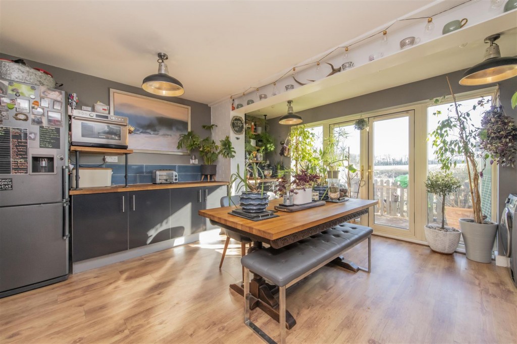 Images for Thwaite Close, Great Oakley, Corby EAID:oscarjamesapi BID:4