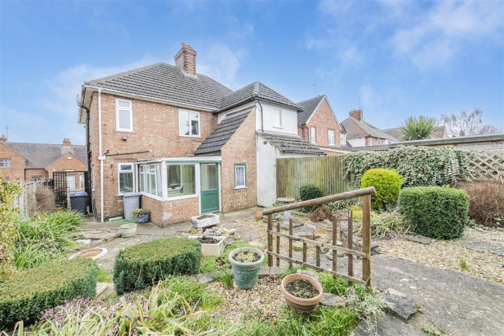 Images for Finedon Road, Burton Latimer, Kettering EAID:oscarjamesapi BID:3