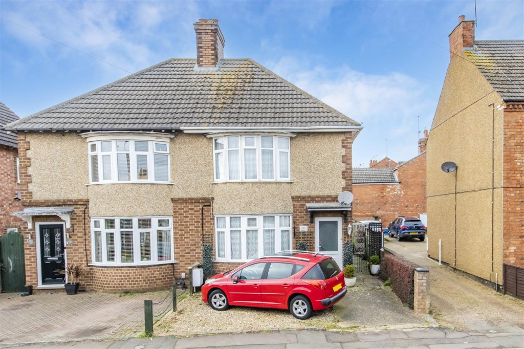 Images for Finedon Road, Burton Latimer, Kettering EAID:oscarjamesapi BID:3