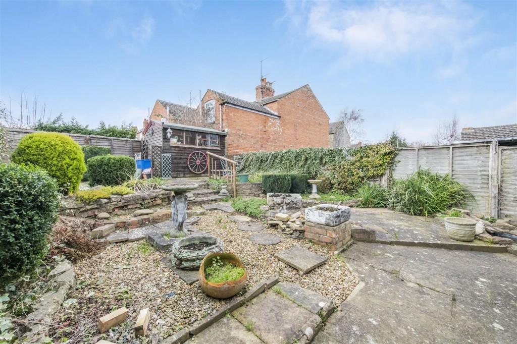 Images for Finedon Road, Burton Latimer, Kettering EAID:oscarjamesapi BID:3