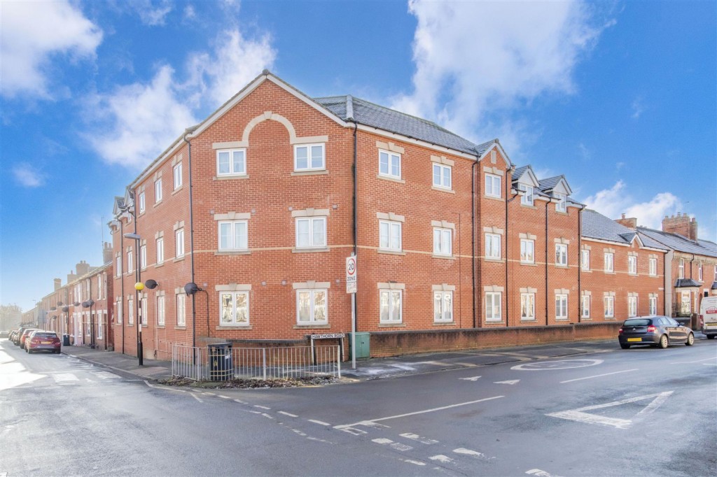 Images for Hawthorn Road, Kettering EAID:oscarjamesapi BID:2