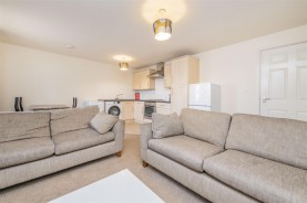 Images for Hawthorn Road, Kettering