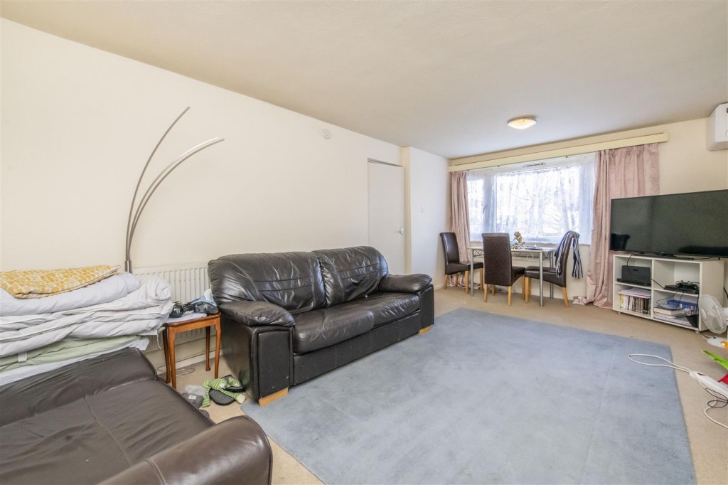 Images for Williams Close, Brampton, Huntingdon EAID:oscarjamesapi BID:6