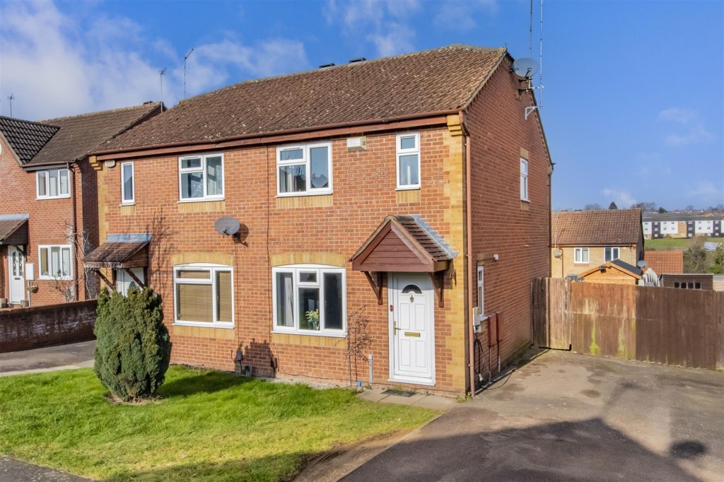 Images for Elizabeth Close, Wellingborough EAID:oscarjamesapi BID:6