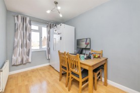 Images for Elizabeth Close, Wellingborough