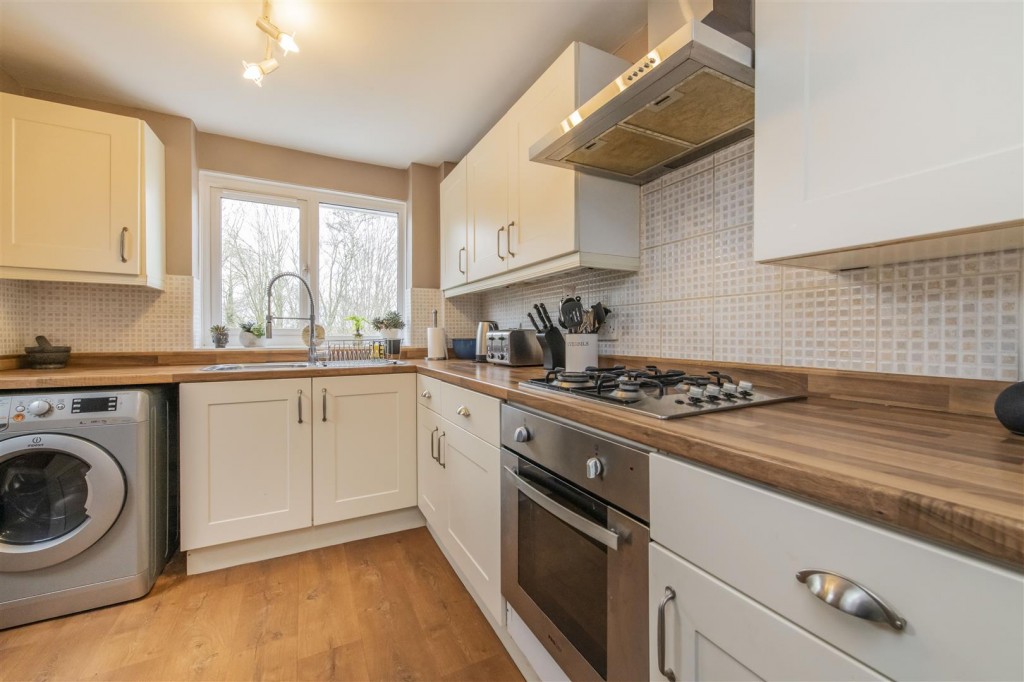 Images for Meadow View, Higham Ferrers, Rushden EAID:oscarjamesapi BID:3