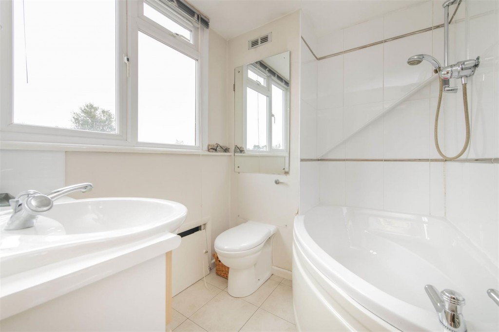 Images for Birch Barn Way, Northampton EAID:oscarjamesapi BID:1