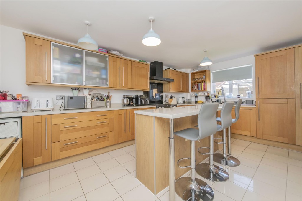 Images for Arden Close, Corby EAID:oscarjamesapi BID:4