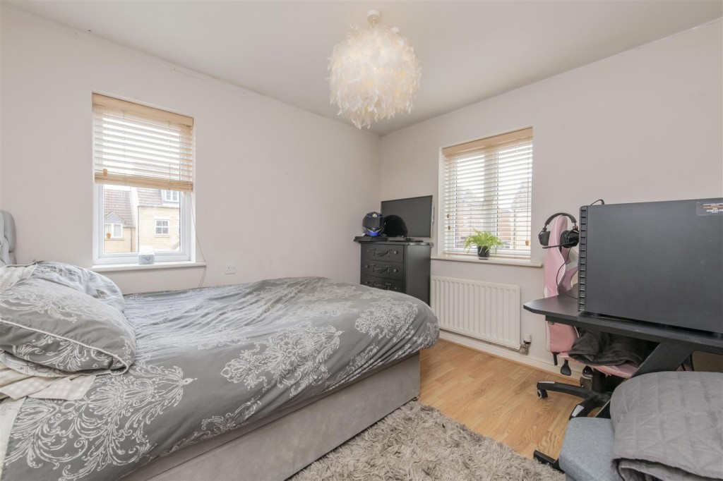 Images for Linden Avenue, Higham Ferrers, EAID:oscarjamesapi BID:3