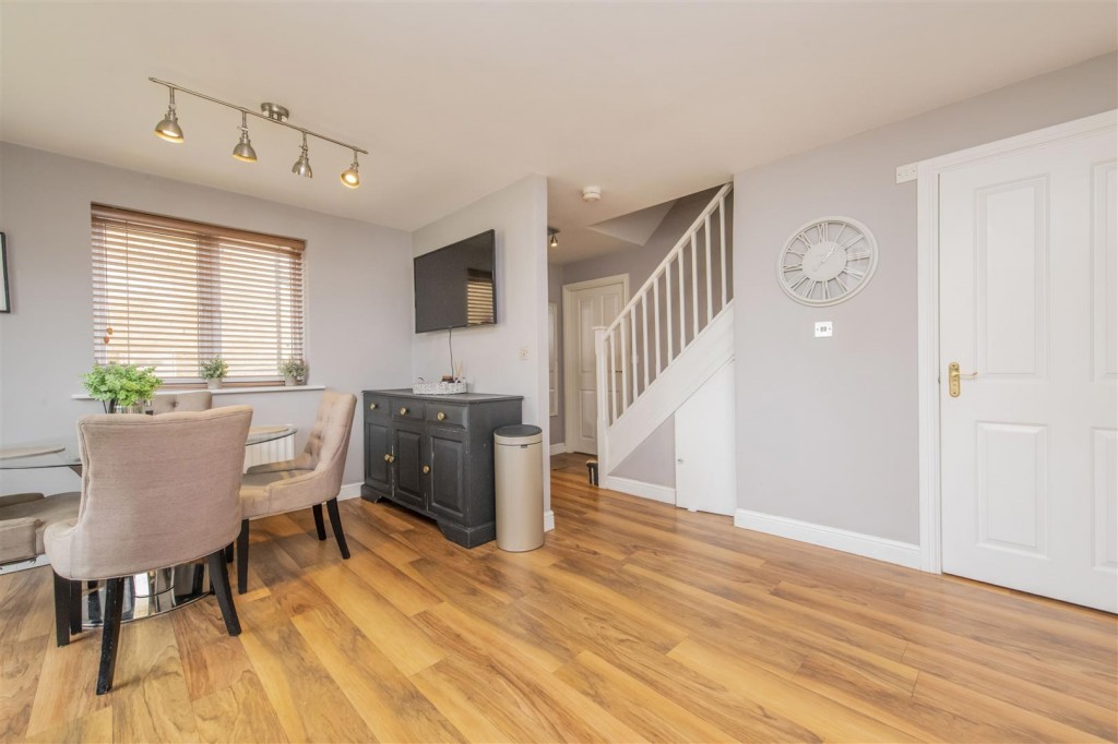 Images for Linden Avenue, Higham Ferrers, EAID:oscarjamesapi BID:3