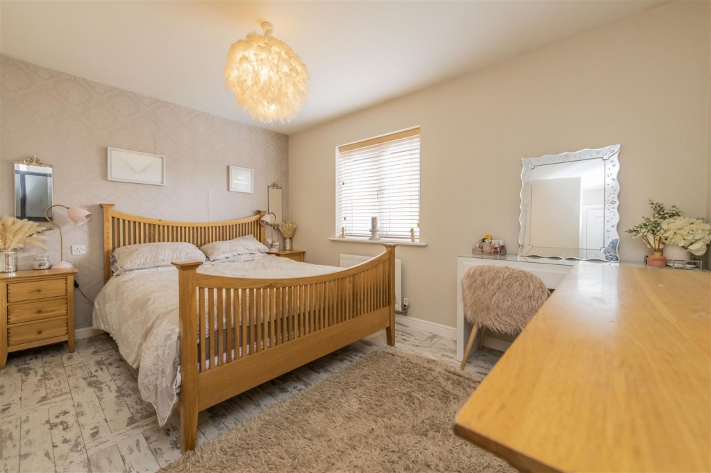 Images for Linden Avenue, Higham Ferrers, EAID:oscarjamesapi BID:3