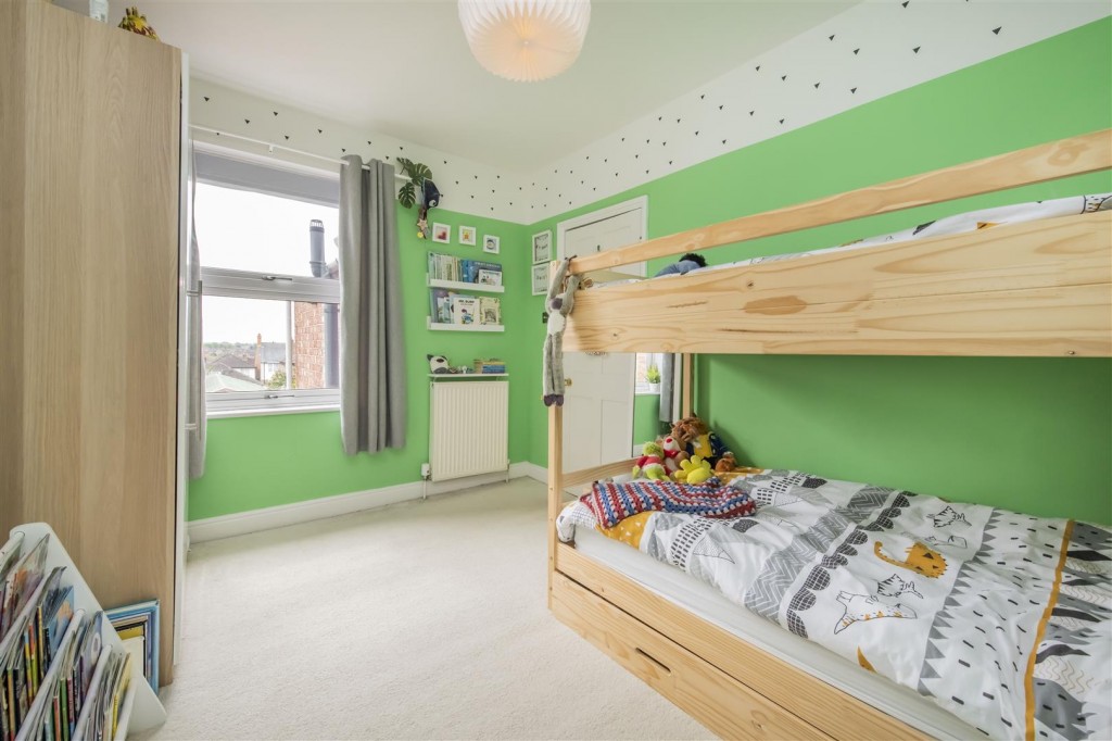 Images for Hawthorn Road, Kettering EAID:oscarjamesapi BID:2