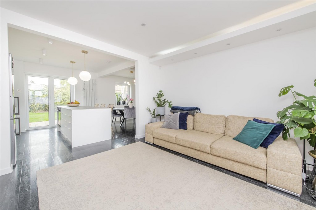 Images for Princess Way, Wellingborough EAID:oscarjamesapi BID:6