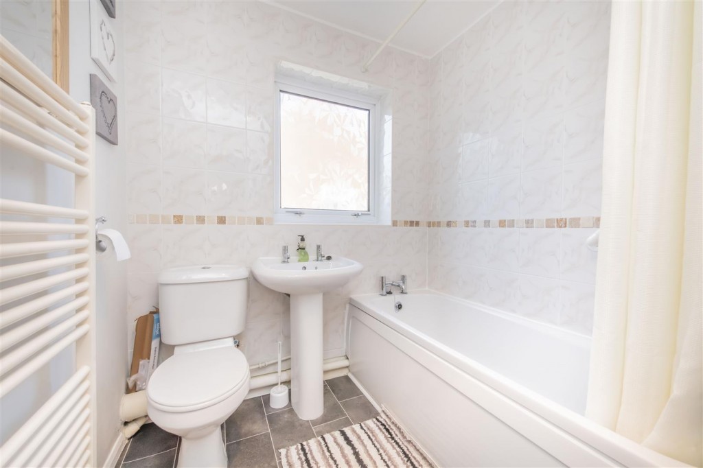 Images for Butts Road, Wellingborough EAID:oscarjamesapi BID:6